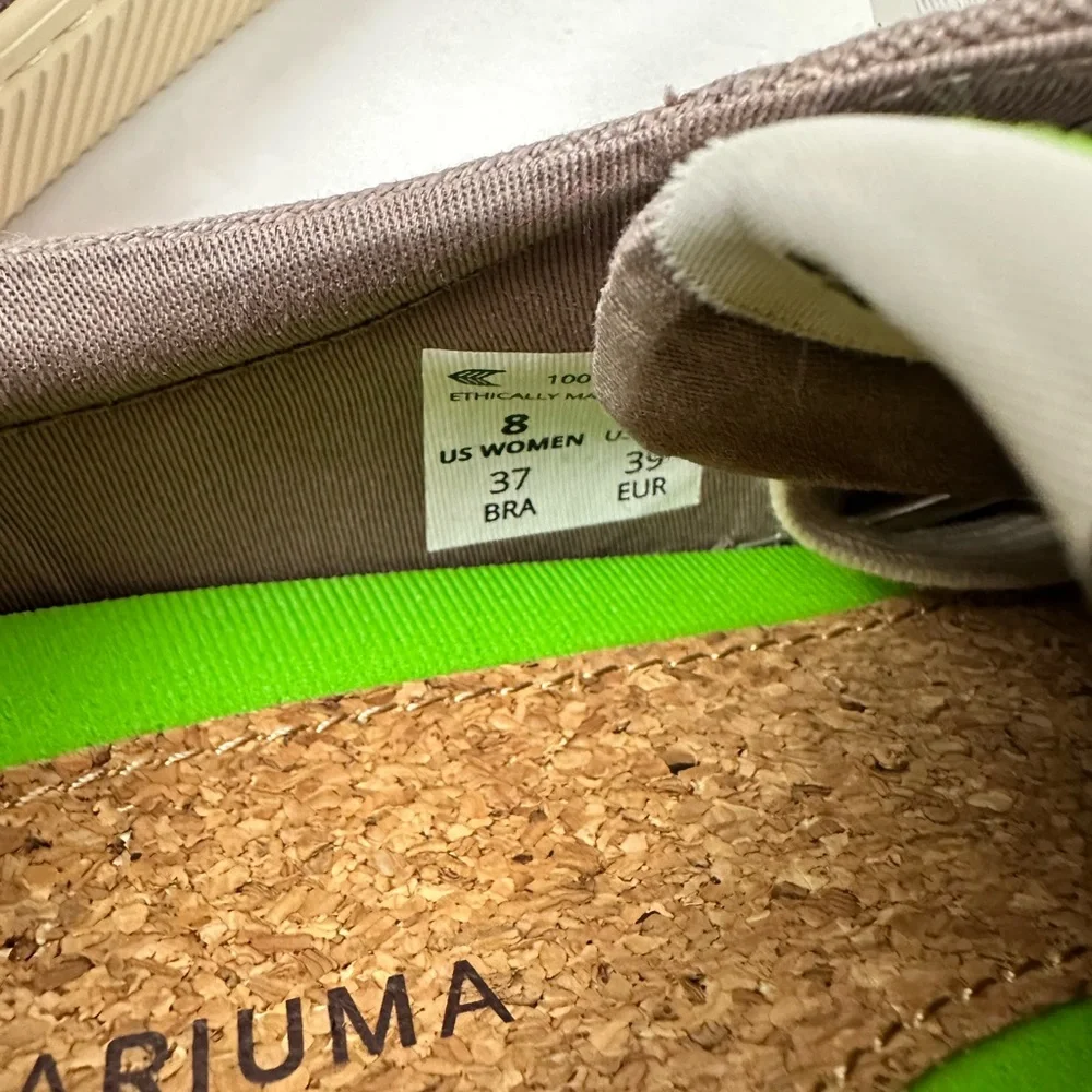 Cariuma OCA Low Canvas Sneakers Sz 8‎